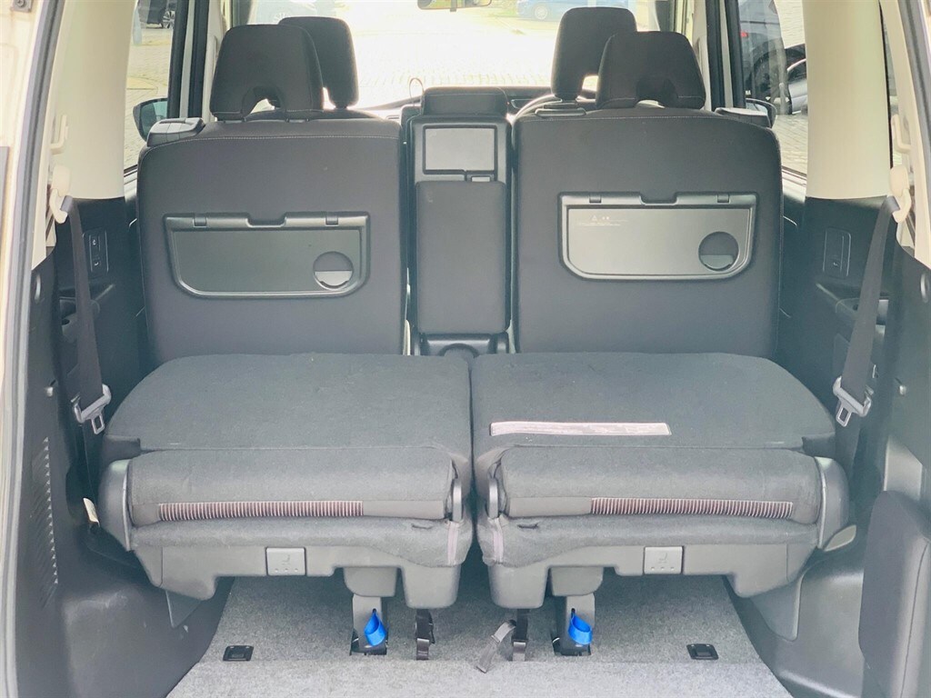 Used Nissan Serena 2019 for sale - 77826993: Photo 52