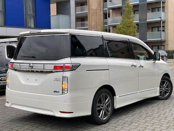 Used Nissan Elgrand 2013 for sale - 75569816: Photo