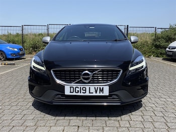 Used Volvo V40 2019 for sale - 78730094: Photo