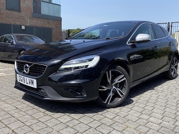 Used Volvo V40 2019 for sale - 78730094: Photo