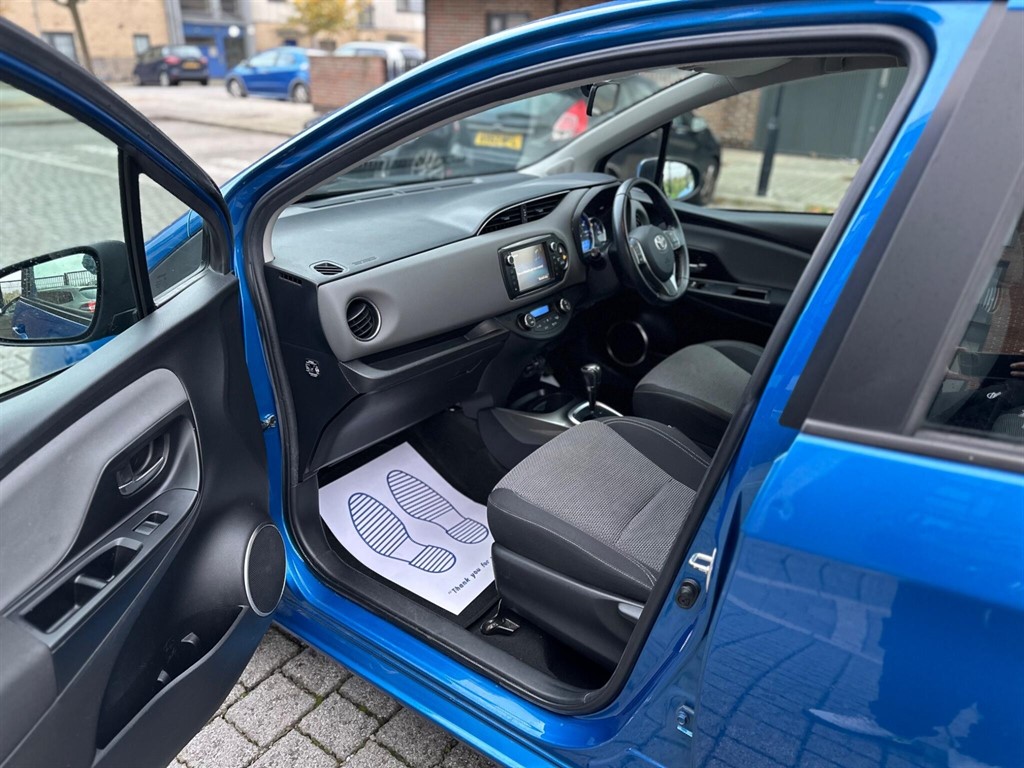 Used Toyota Yaris 2014 for sale - 76459378: Photo 14