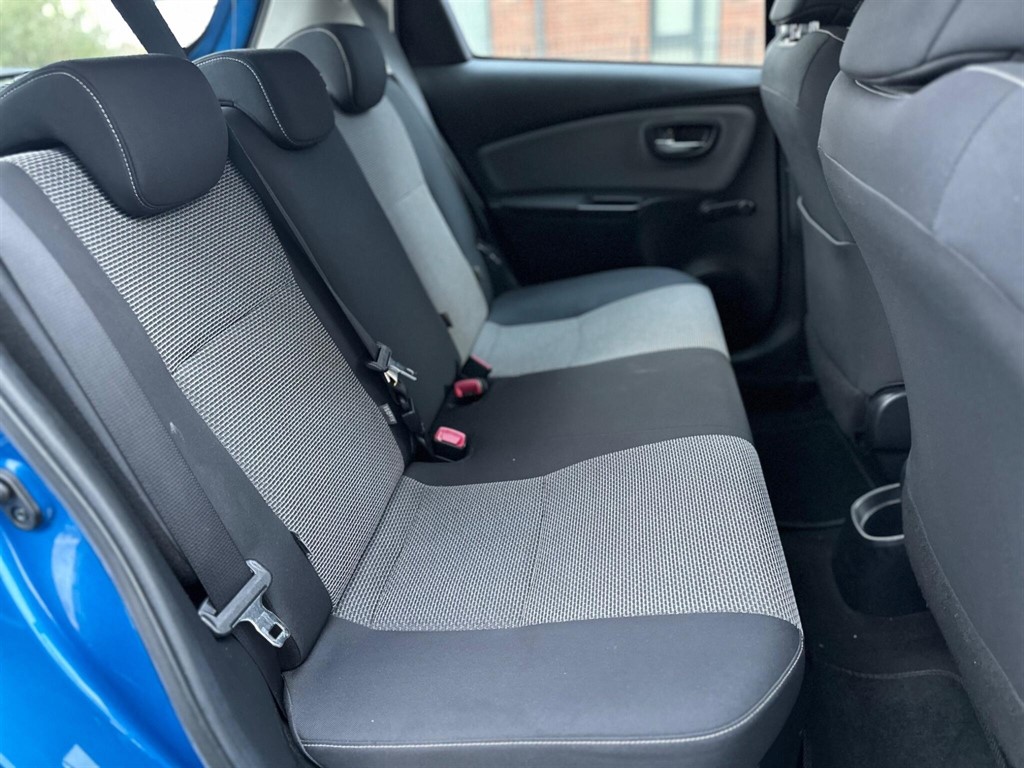 Used Toyota Yaris 2014 for sale - 76459378: Photo 27