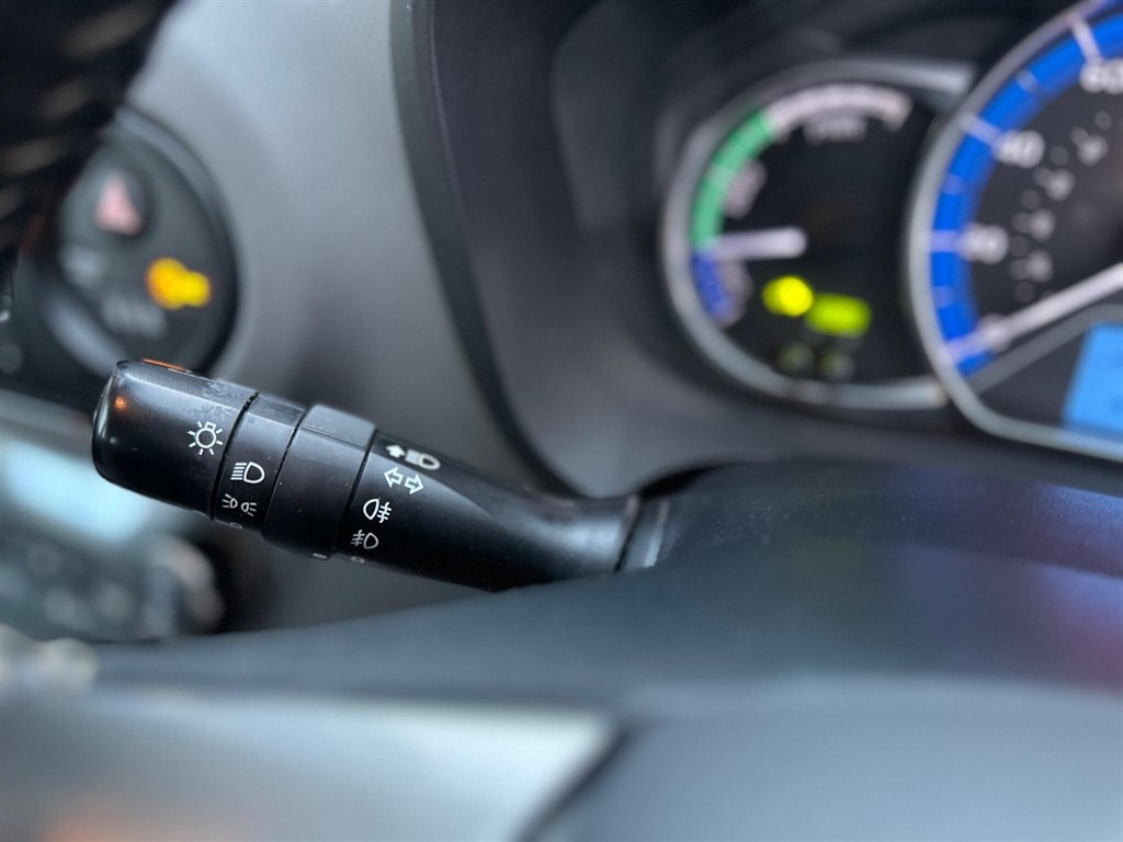 Used Toyota Yaris 2014 for sale - 76459378: Photo 32