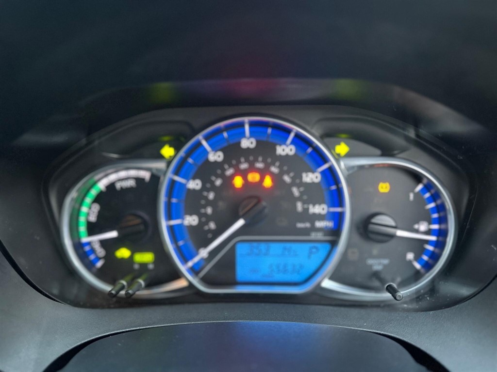 Used Toyota Yaris 2014 for sale - 76459378: Photo 38