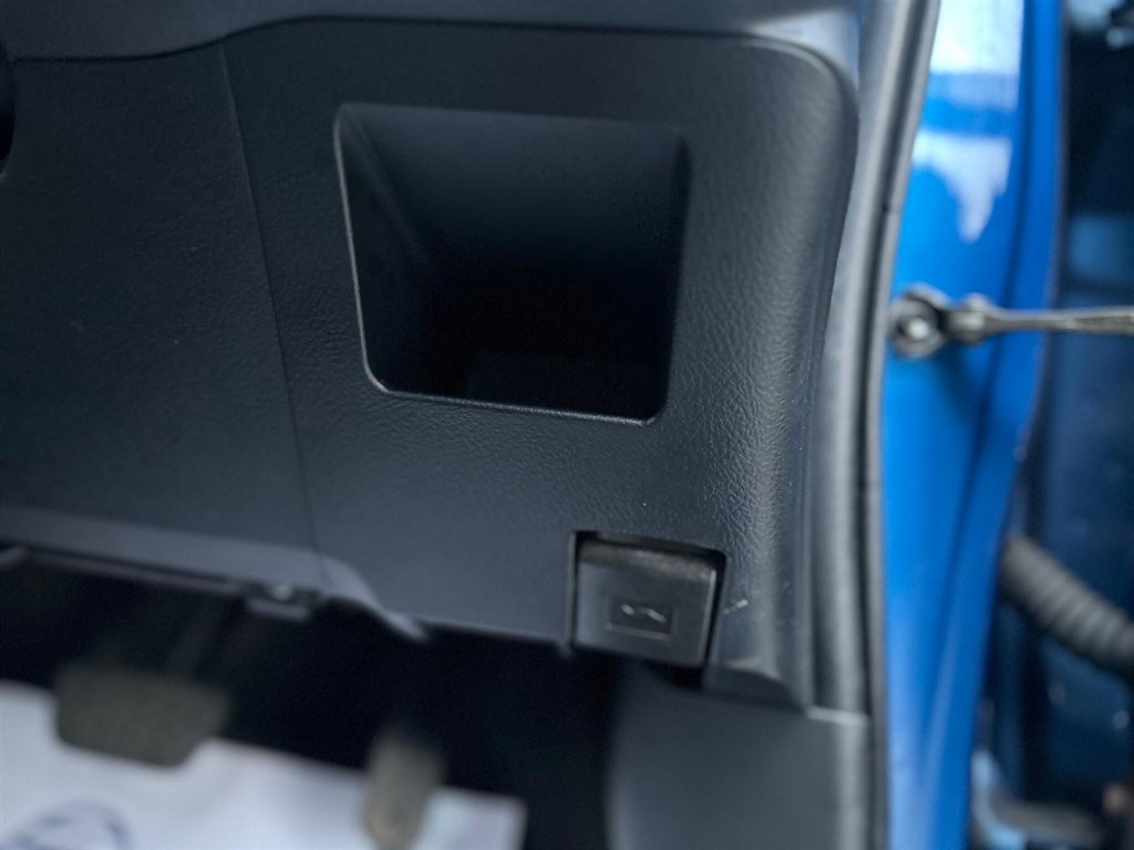 Used Toyota Yaris 2014 for sale - 76459378: Photo 42