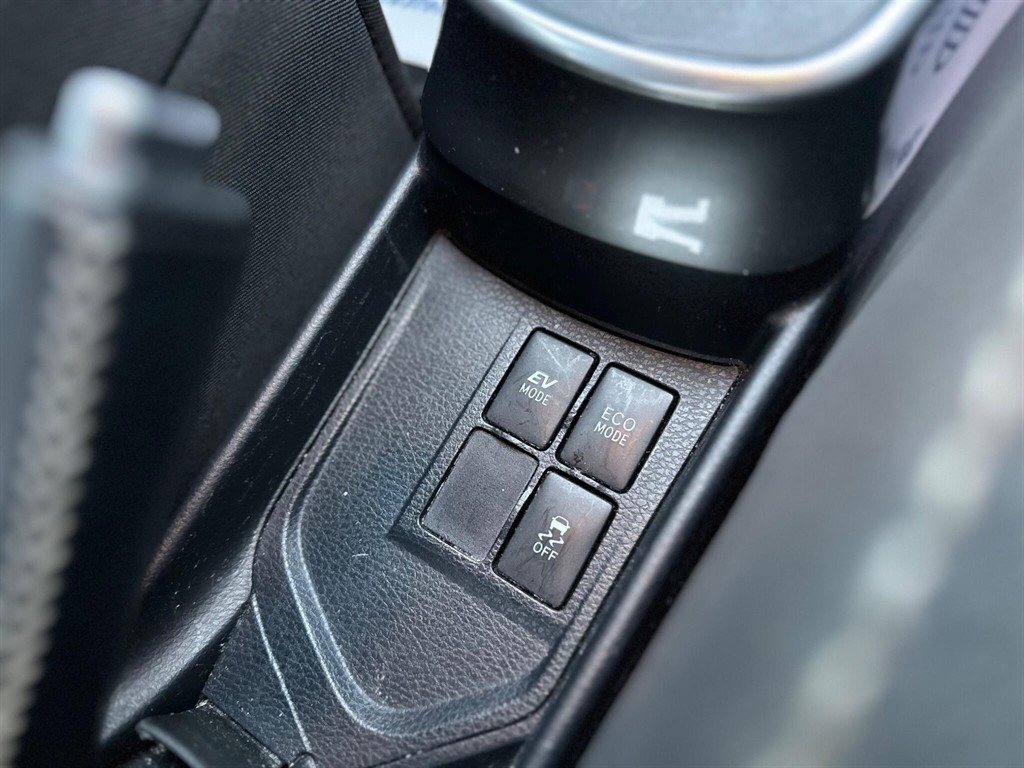 Used Toyota Yaris 2014 for sale - 76459378: Photo 52