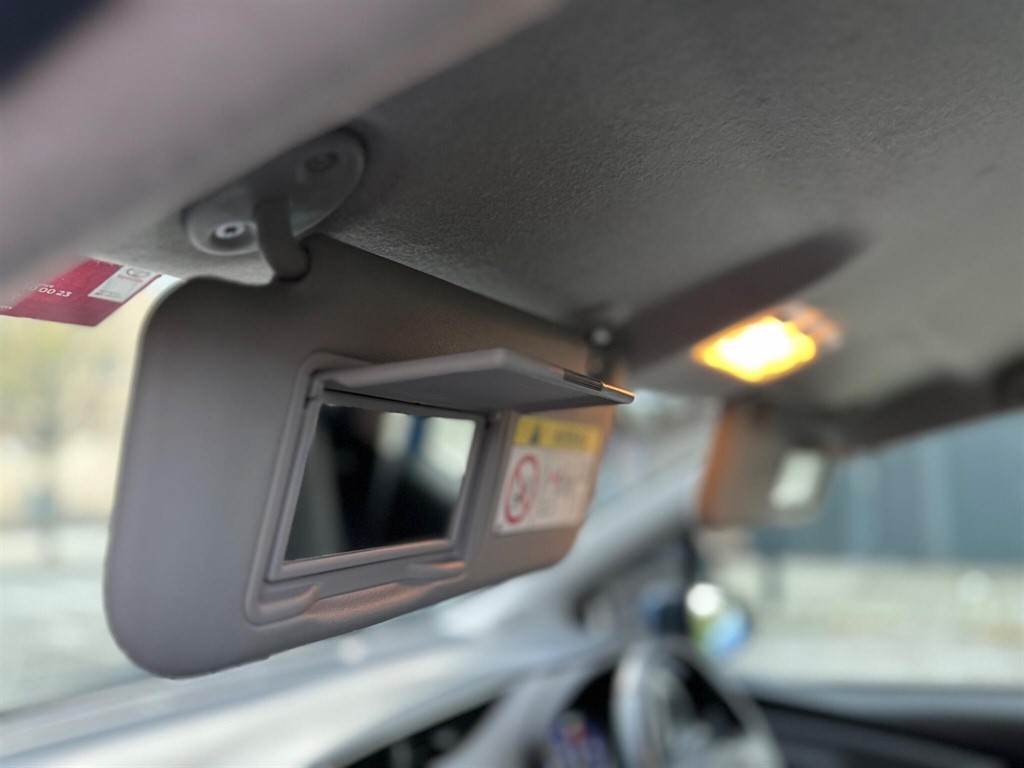 Used Toyota Yaris 2014 for sale - 76459378: Photo 64