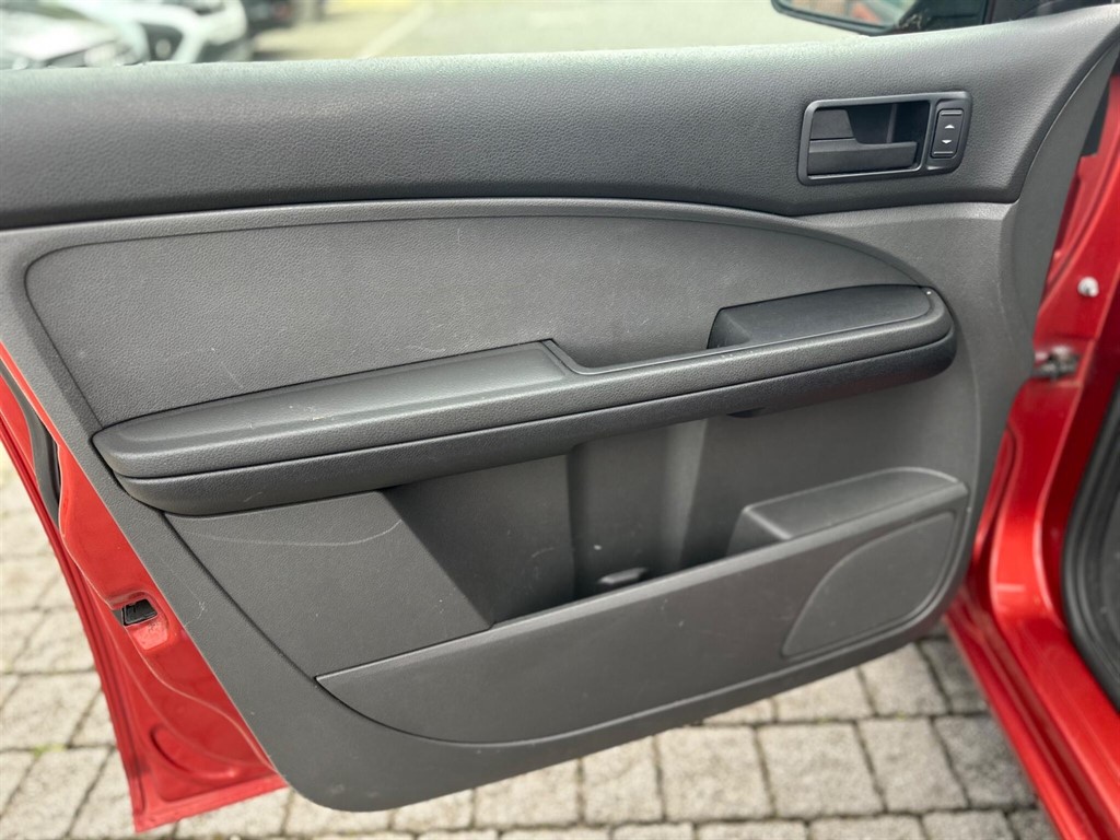 Used Ford Focus C-Max 2006 for sale - 76684515: Photo 27