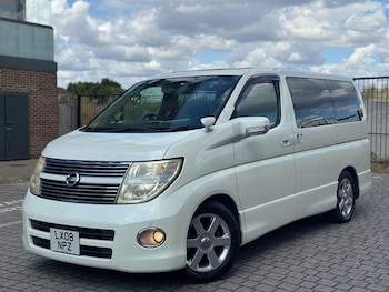 Used Nissan Elgrand 2008 for sale - 75572276: Photo