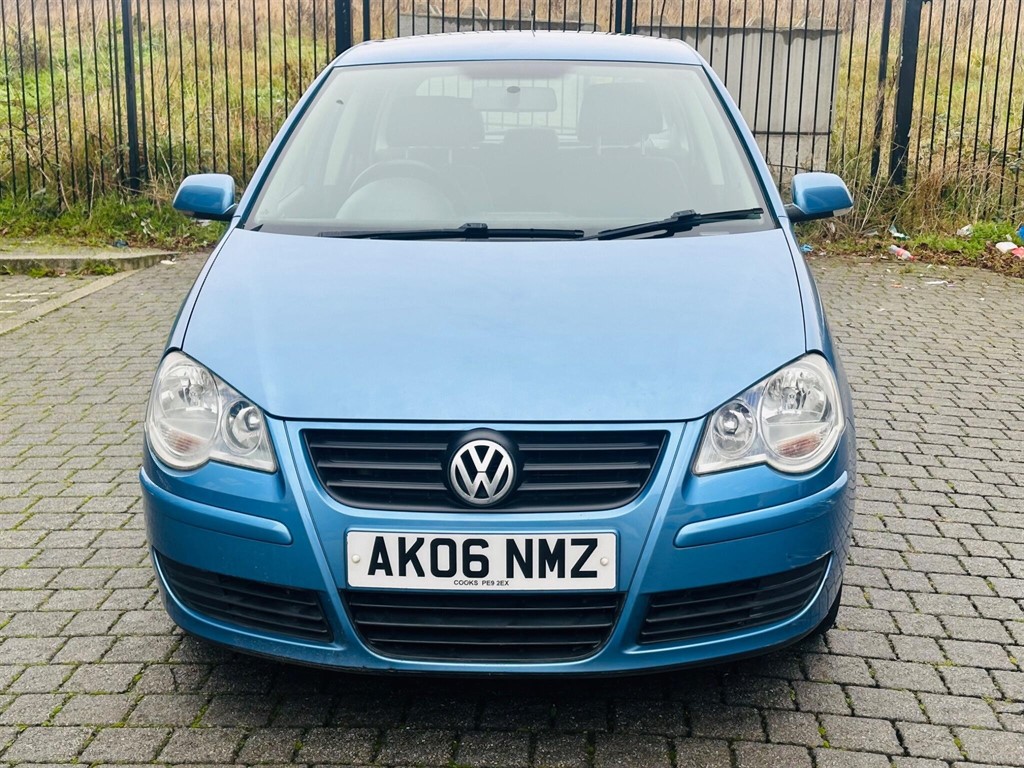 Used Volkswagen Polo 2006 for sale - 77160860: Photo 2