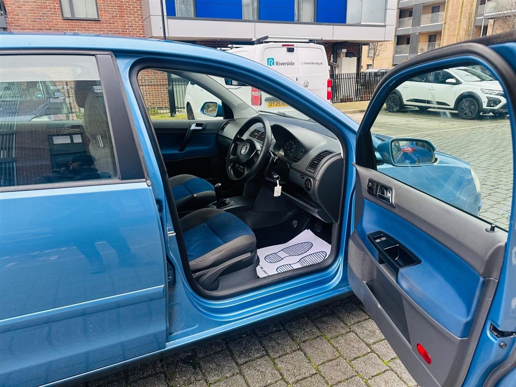 Used Volkswagen Polo 2006 for sale - 77160860: Photo 20