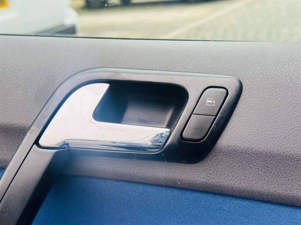 Used Volkswagen Polo 2006 for sale - 77160860: Photo 27