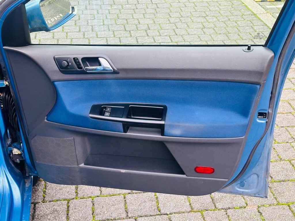 Used Volkswagen Polo 2006 for sale - 77160860: Photo 33