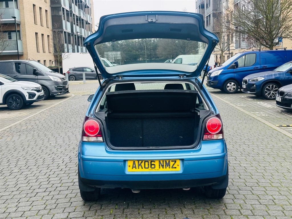 Used Volkswagen Polo 2006 for sale - 77160860: Photo 42