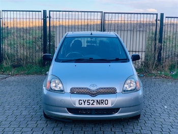 Used Toyota Yaris 2002 for sale - 77450132: Photo