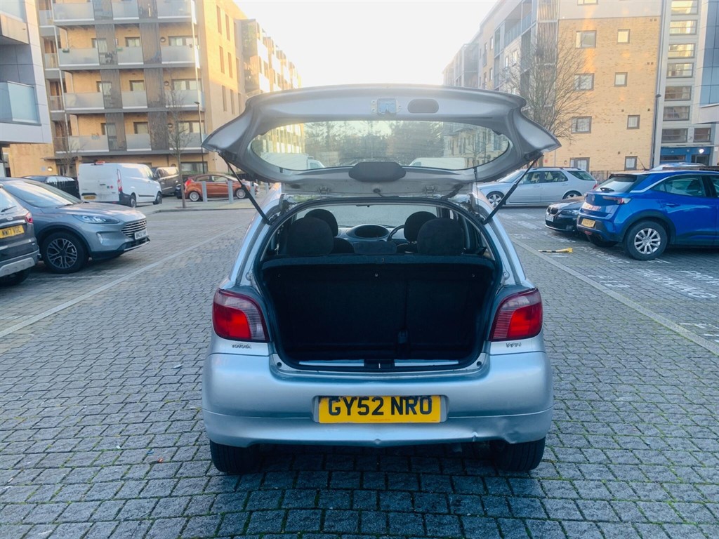Used Toyota Yaris 2002 for sale - 77450132: Photo 39