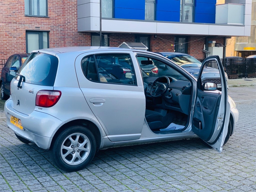 Used Toyota Yaris 2002 for sale - 77450132: Photo 46