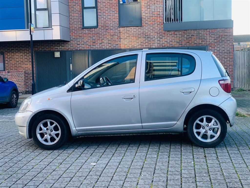 Used Toyota Yaris 2002 for sale - 77450132: Photo 6