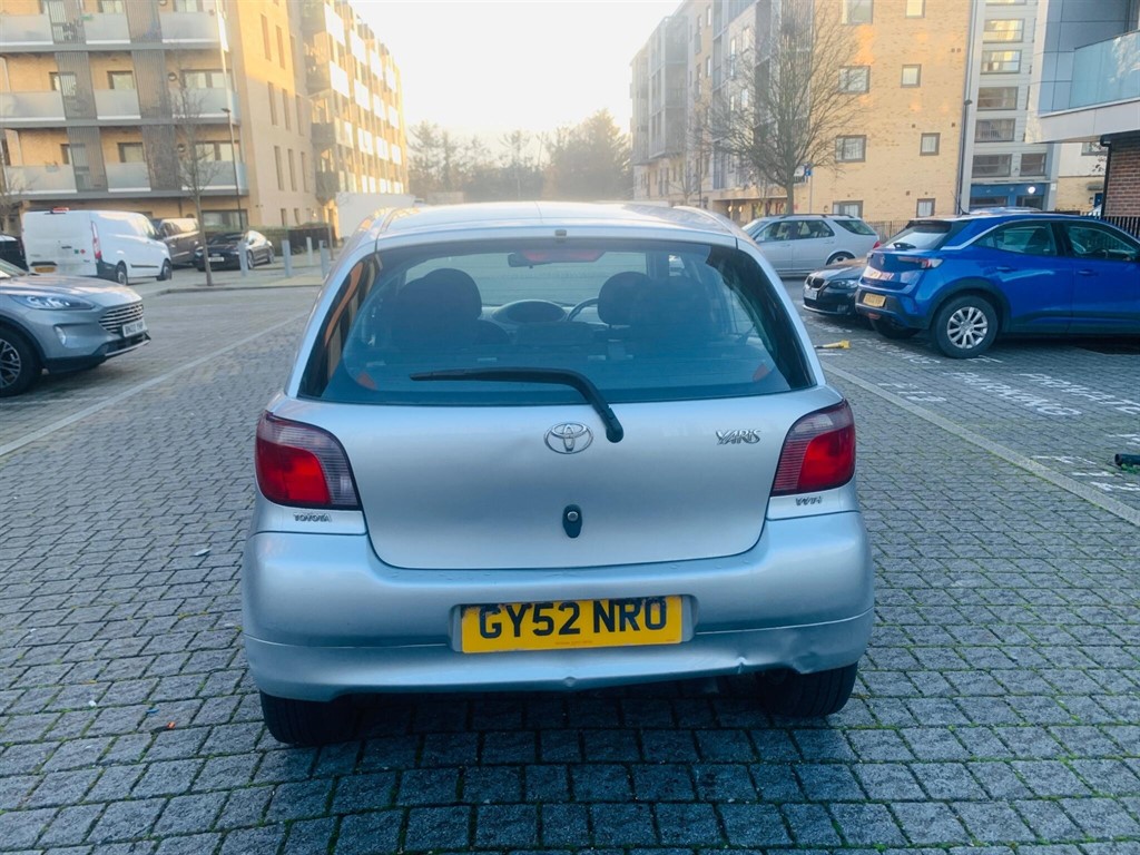 Used Toyota Yaris 2002 for sale - 77450132: Photo 8