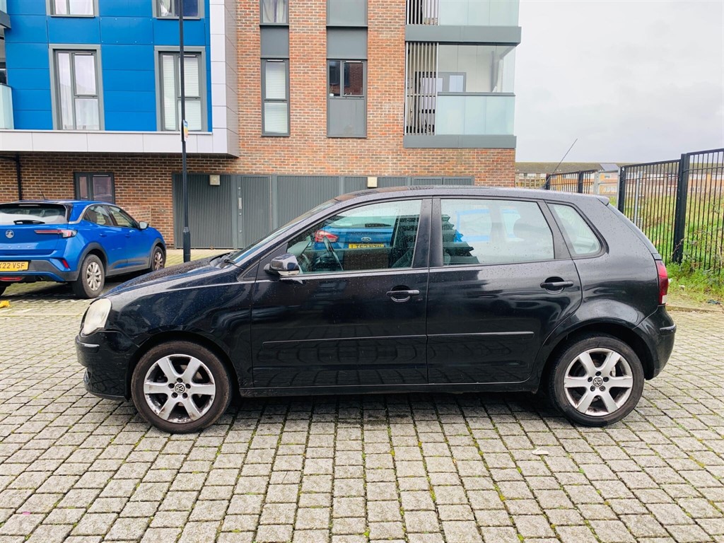 Used Volkswagen Polo 2009 for sale - 77746371: Photo 4