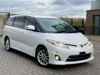 2011 - AUTO CRUISE 2.4L 8 SEATS 5dr