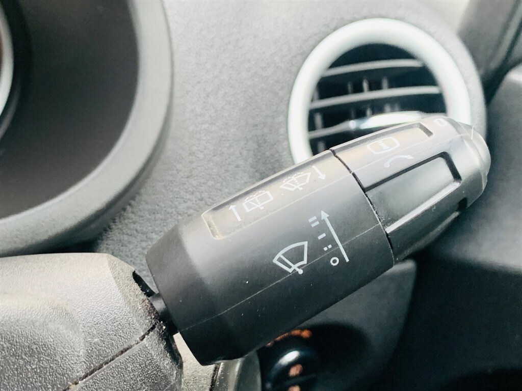 Used Vauxhall Corsa 2011 for sale - 77588851: Photo 32