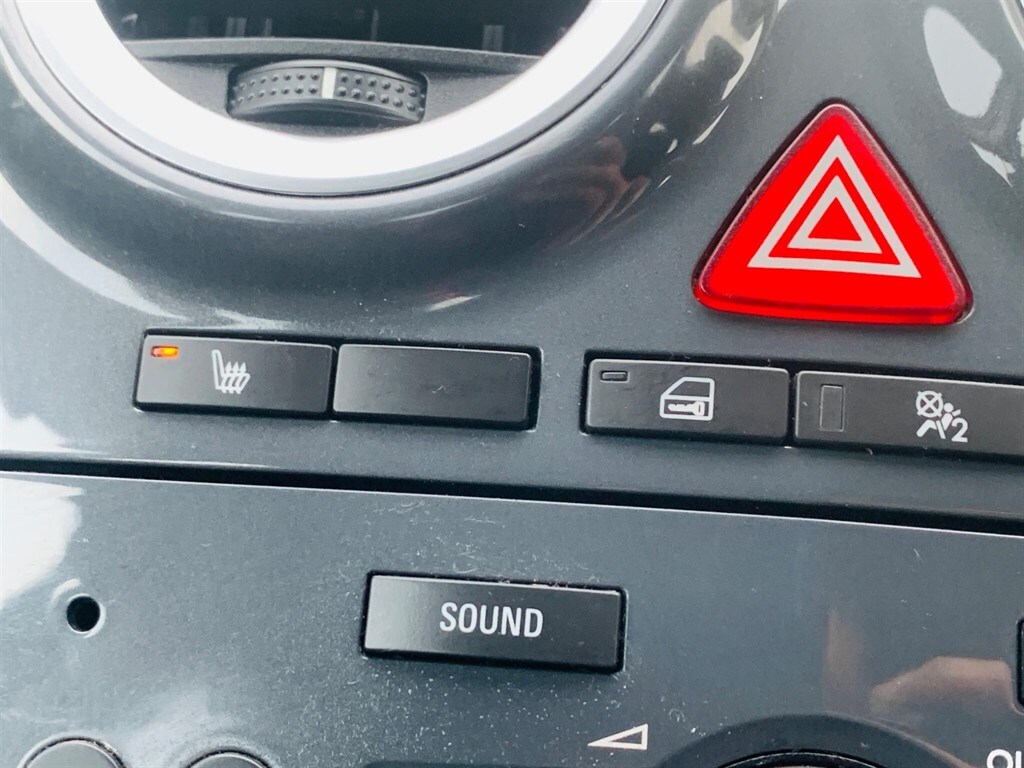 Used Vauxhall Corsa 2011 for sale - 77588851: Photo 39