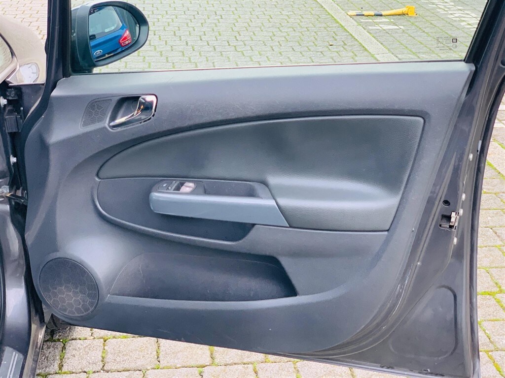 Used Vauxhall Corsa 2011 for sale - 77588851: Photo 43