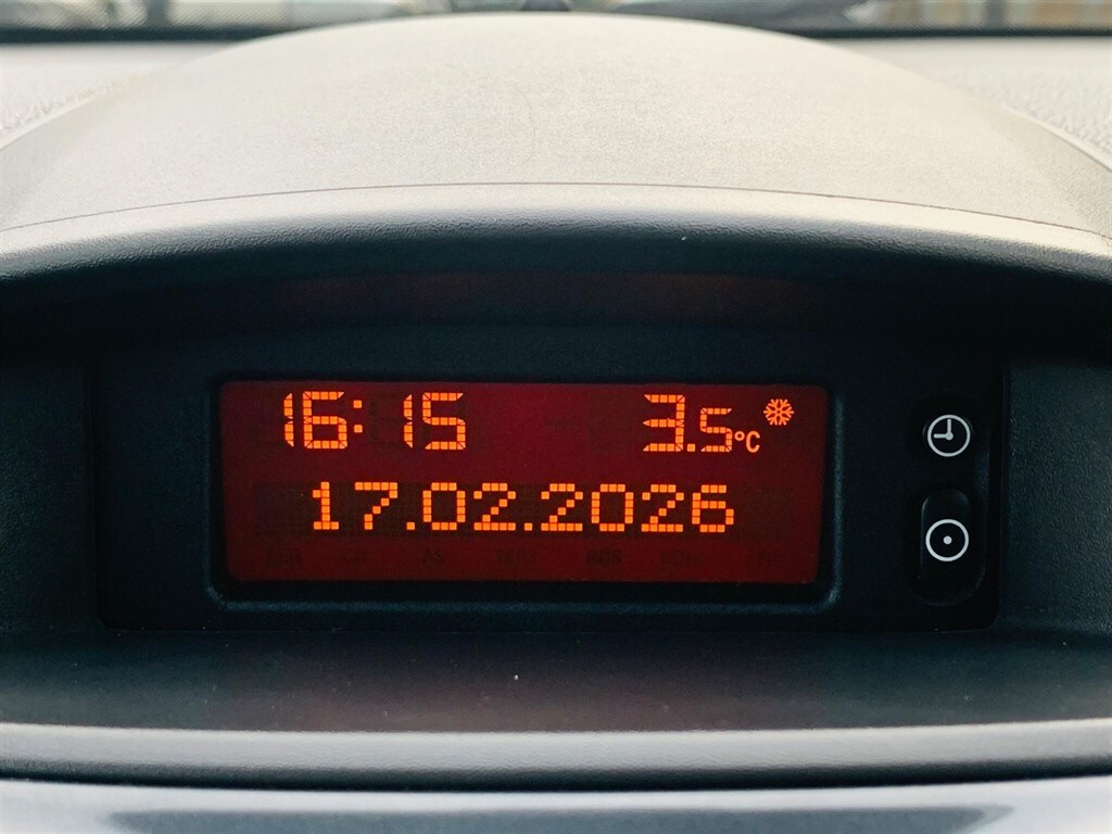 Used Vauxhall Corsa 2011 for sale - 77588851: Photo 48