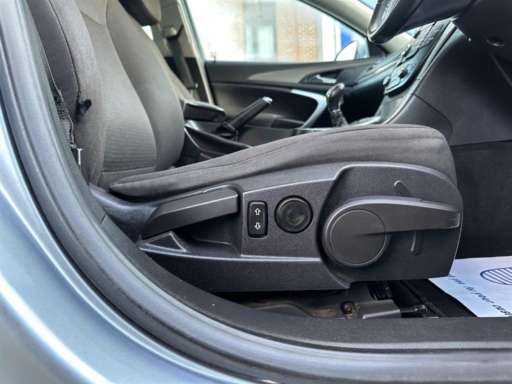 Used Vauxhall Insignia 2009 for sale - 77043149: Photo 25