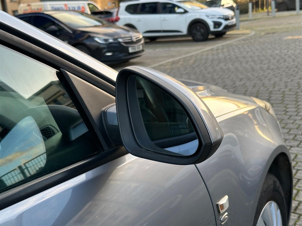 Used Vauxhall Insignia 2009 for sale - 77043149: Photo 42