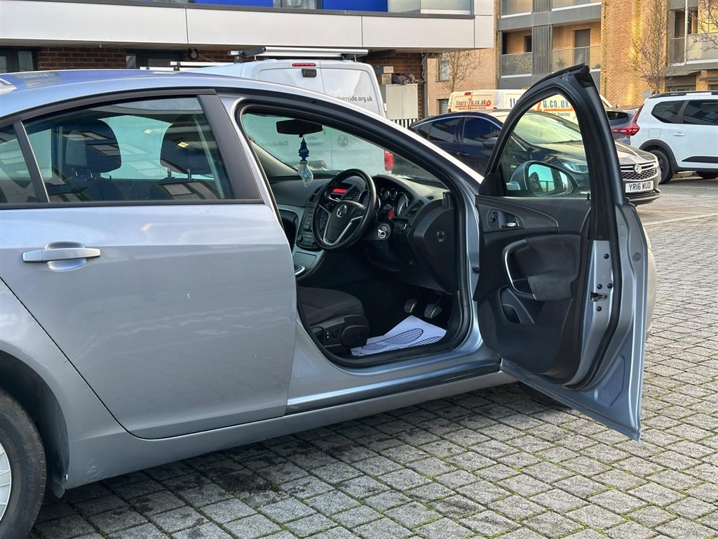 Used Vauxhall Insignia 2009 for sale - 77043149: Photo 9