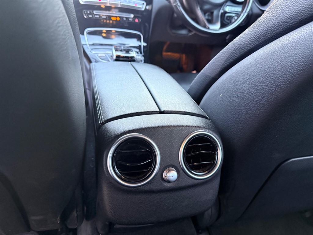 Used Mercedes-Benz C Class 2016 for sale - 76842387: Photo 30