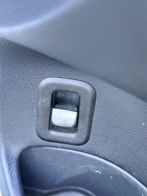 Used Mercedes-Benz C Class 2016 for sale - 76842387: Photo 31