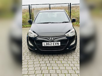 Used Hyundai i20 2012 for sale - 76999795: Photo