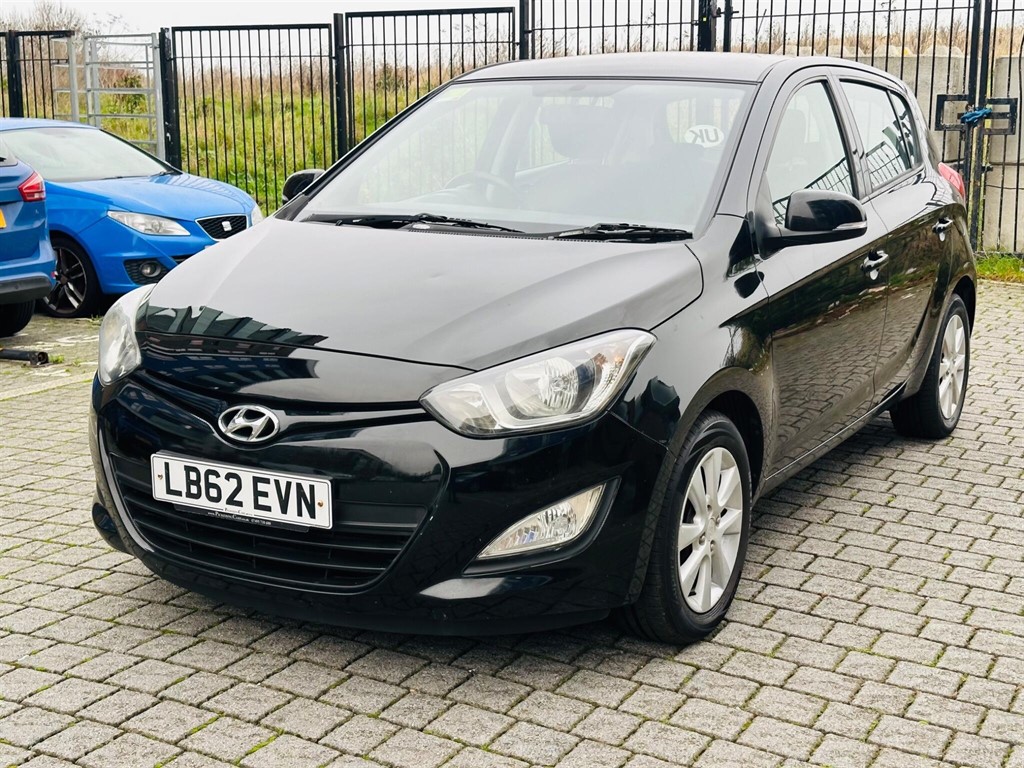 Used Hyundai i20 2012 for sale - 76999795: Photo 3