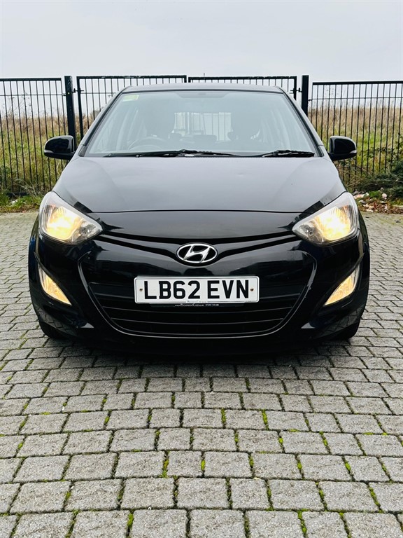 Used Hyundai i20 2012 for sale - 76999795: Photo 5