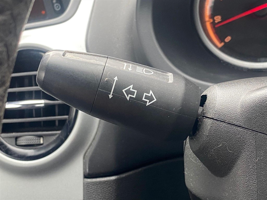 Used Vauxhall Corsa 2007 for sale - 77627829: Photo 28