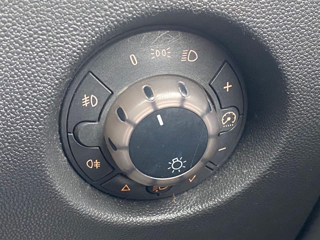 Used Vauxhall Corsa 2007 for sale - 77627829: Photo 30