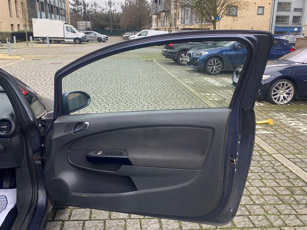 Used Vauxhall Corsa 2007 for sale - 77627829: Photo 33