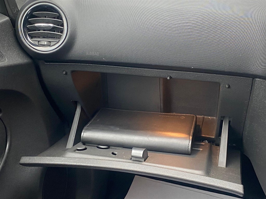 Used Vauxhall Corsa 2007 for sale - 77627829: Photo 47