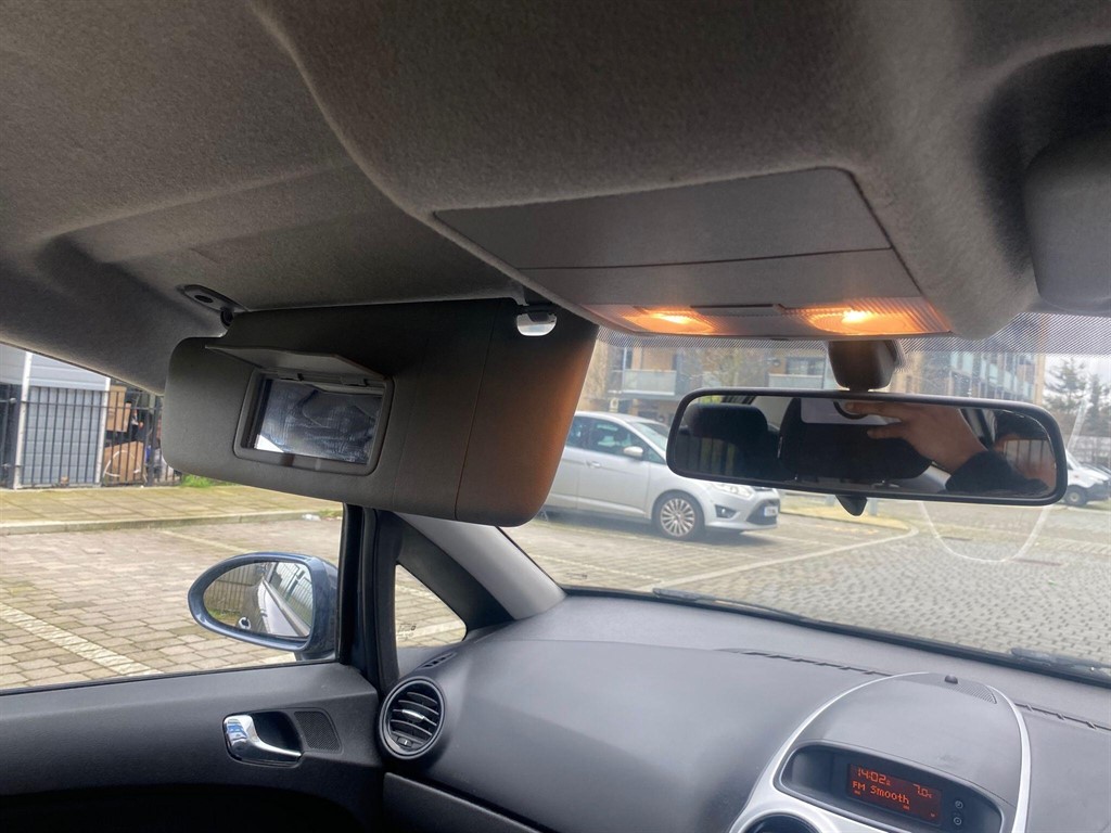 Used Vauxhall Corsa 2007 for sale - 77627829: Photo 48