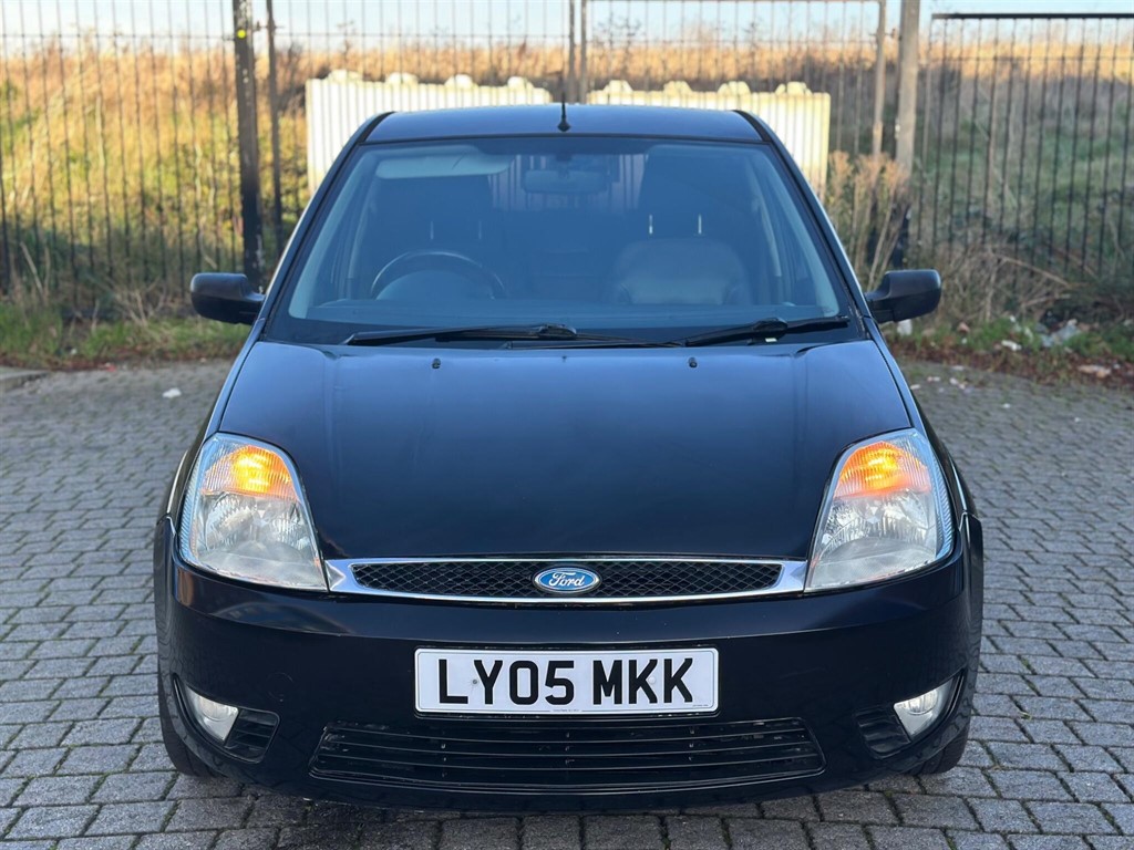 Used Ford Fiesta 2005 for sale - 76960395: Photo 2