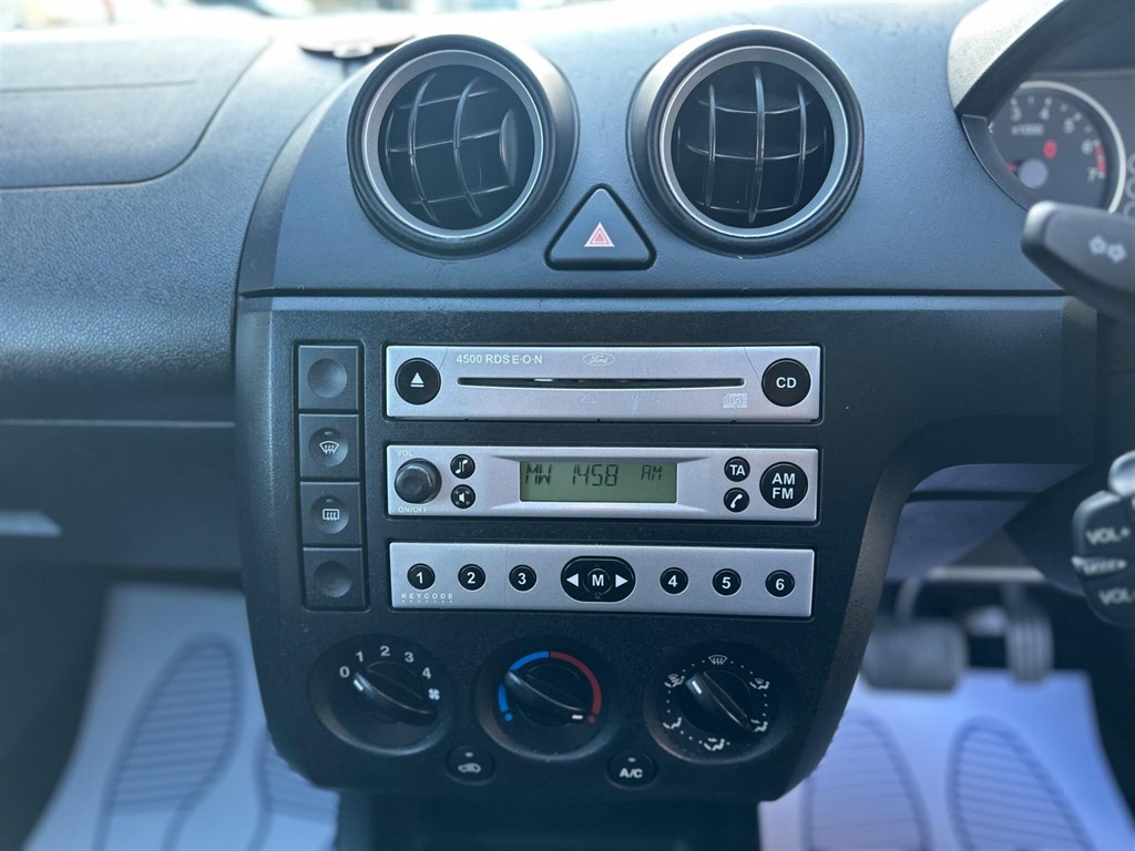 Used Ford Fiesta 2005 for sale - 76960395: Photo 27