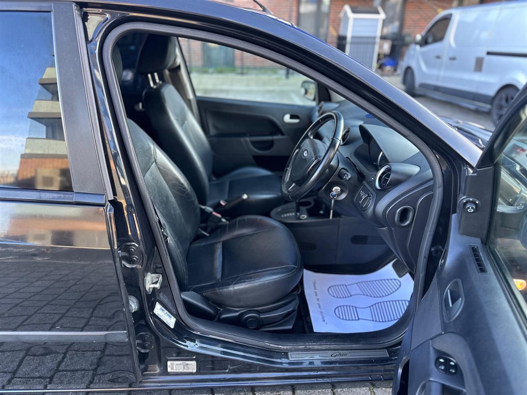 Used Ford Fiesta 2005 for sale - 76960395: Photo 28