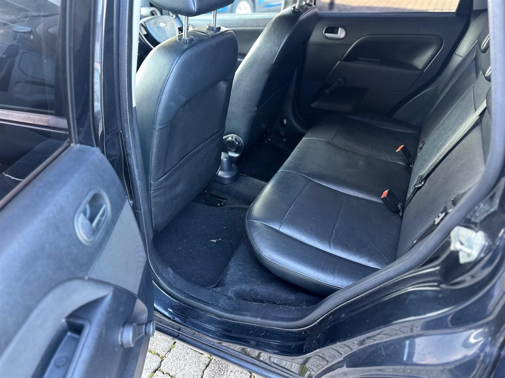 Used Ford Fiesta 2005 for sale - 76960395: Photo 32