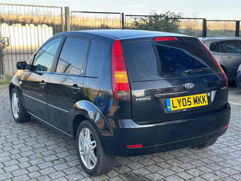 Used Ford Fiesta 2005 for sale - 76960395: Photo 4
