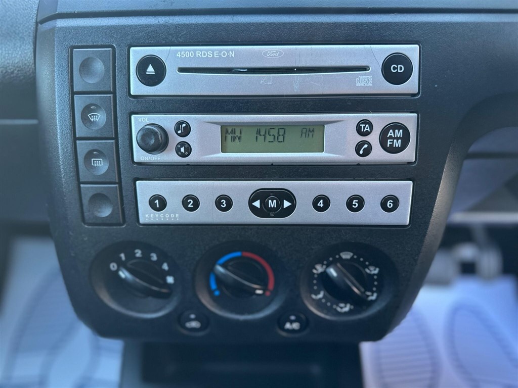 Used Ford Fiesta 2005 for sale - 76960395: Photo 51