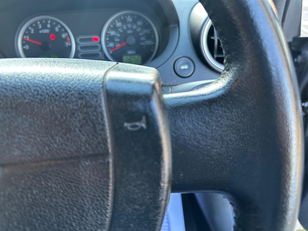 Used Ford Fiesta 2005 for sale - 76960395: Photo 53