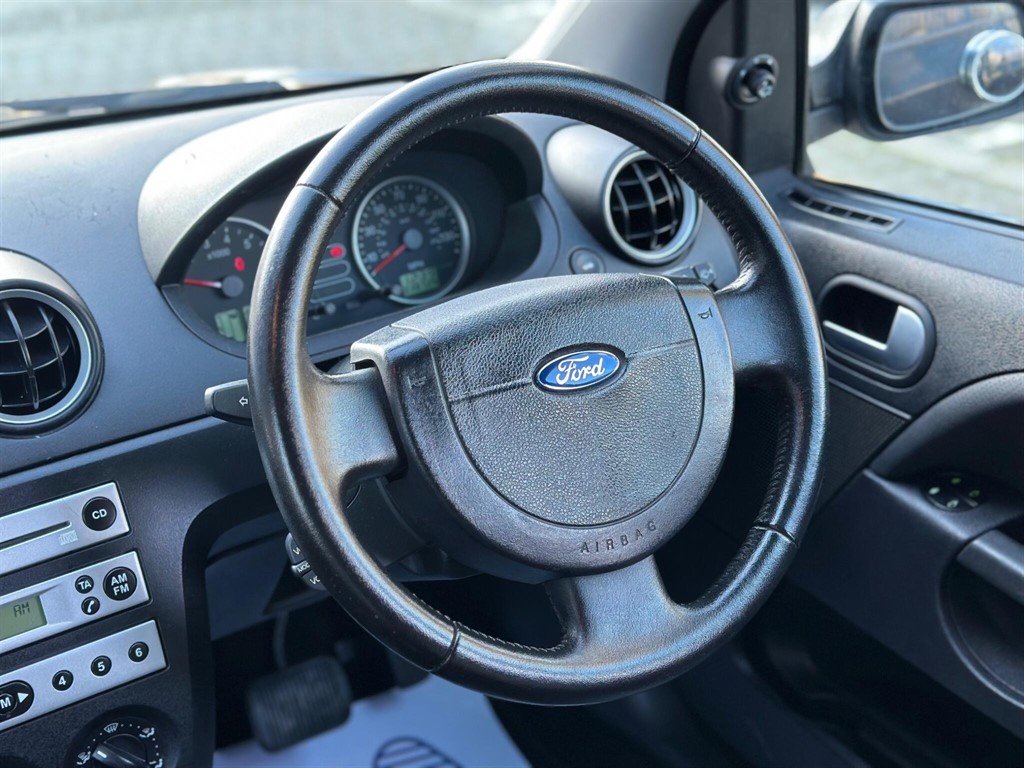 Used Ford Fiesta 2005 for sale - 76960395: Photo 57